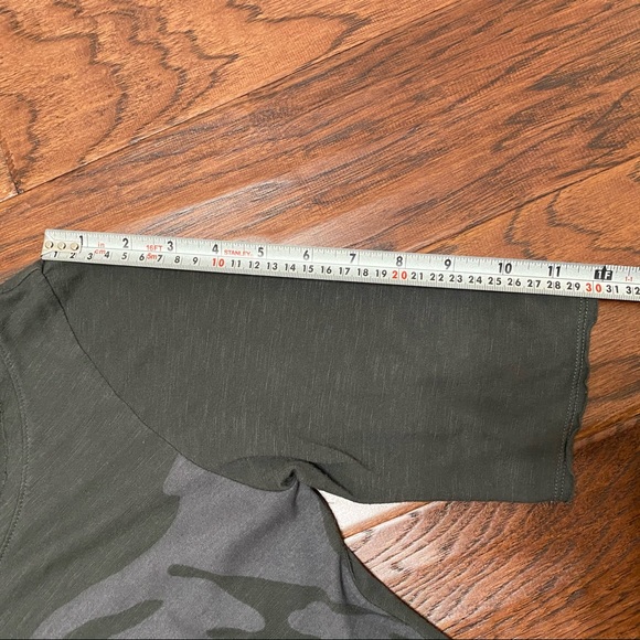 Lucky Brand Exploded Tiger Tee - Picture 7 of 11